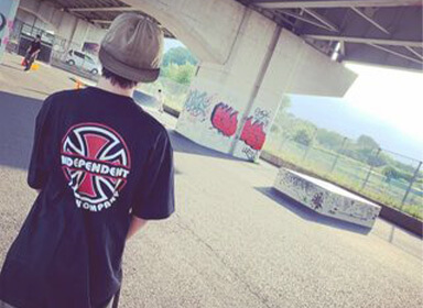 株式会社カプセル